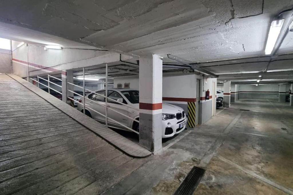 Apartmán Piso En El Centro Con Vistas Al Mar Y Balcon Roses Exteriér fotografie