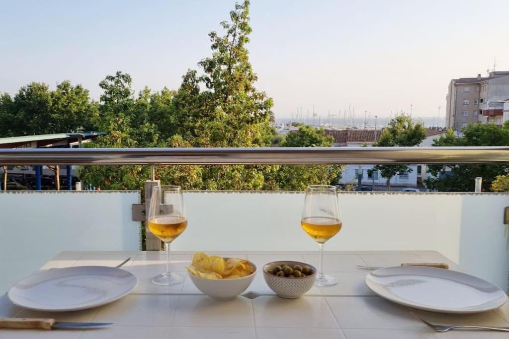 Apartmán Piso En El Centro Con Vistas Al Mar Y Balcon Roses Exteriér fotografie