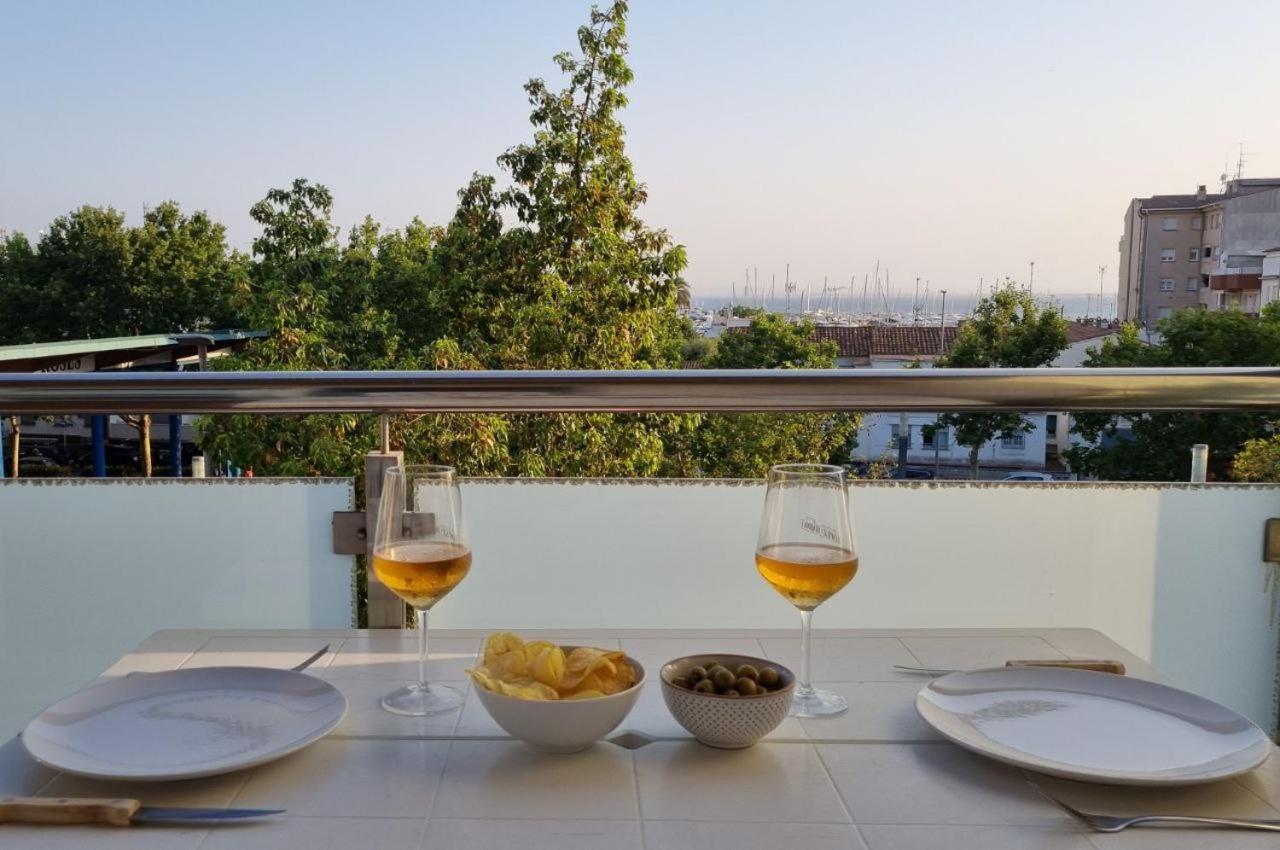 Apartmán Piso En El Centro Con Vistas Al Mar Y Balcon Roses Exteriér fotografie